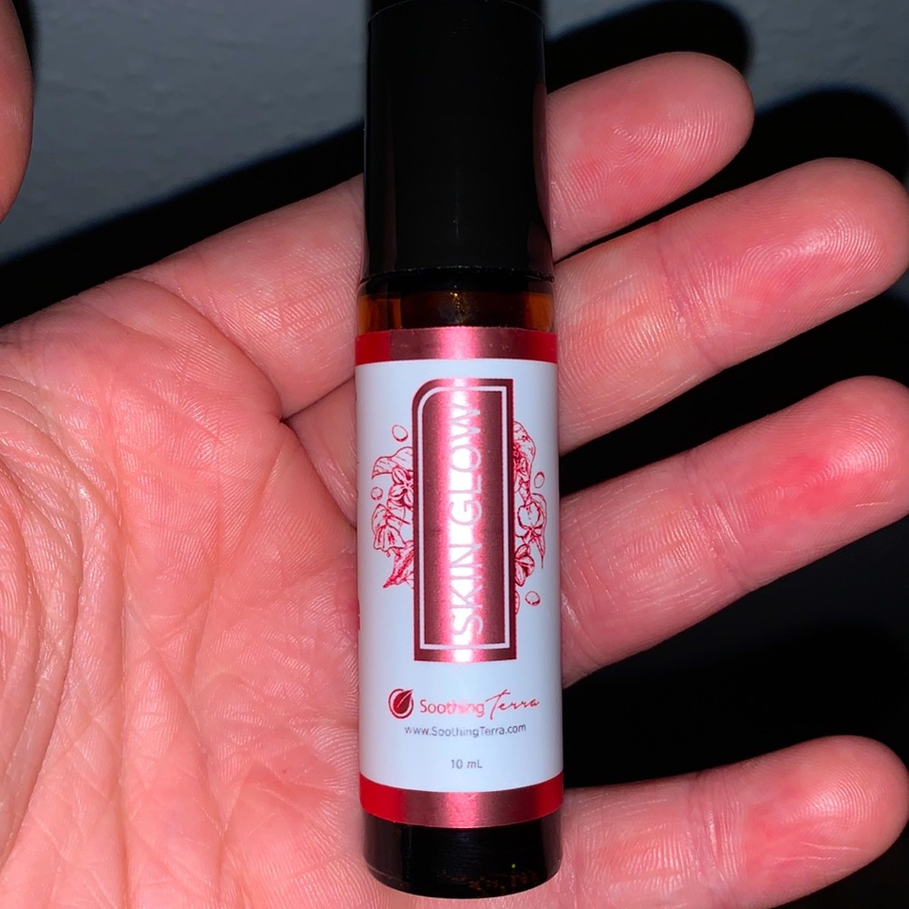Skin Glow Essential Oil